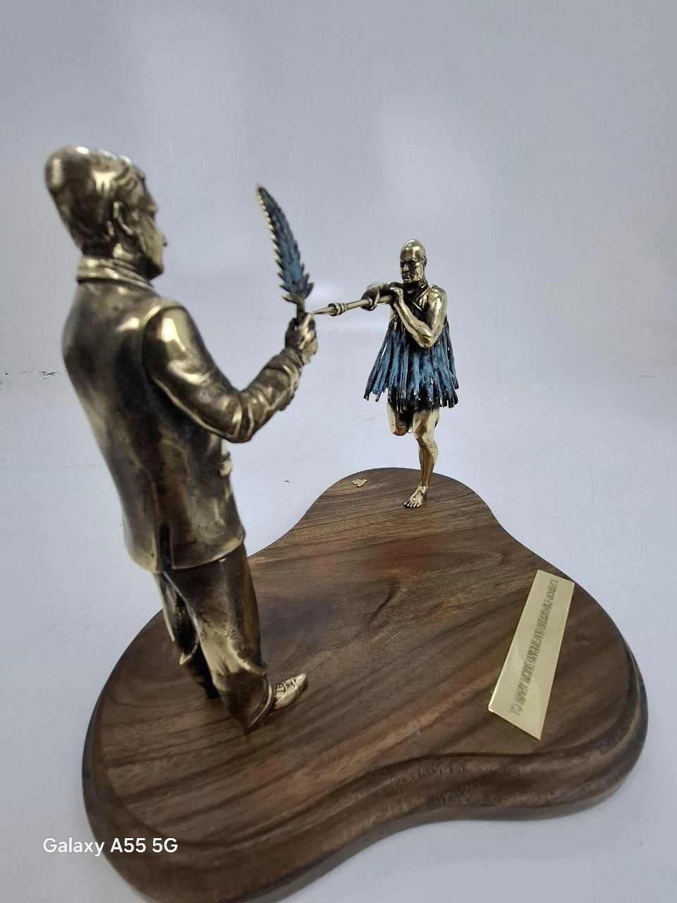 ''Traditional ritual for the guest of honor'', ხედი 8