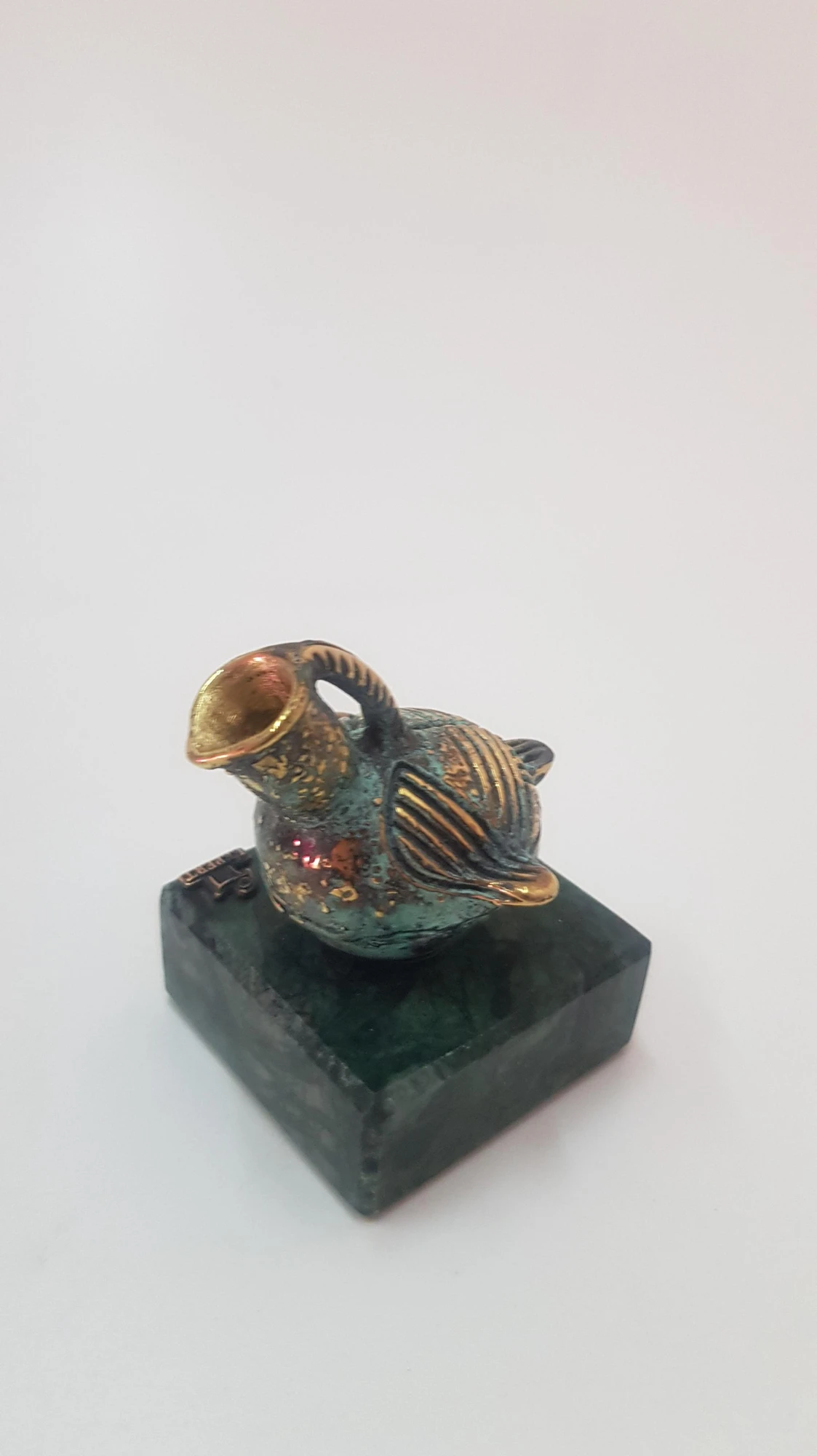 ''Archaeological duck''