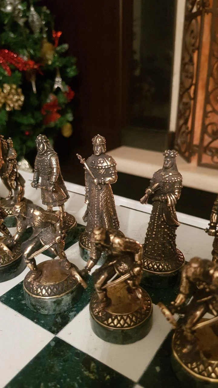 Svan chess on a classic stand, ხედი 22