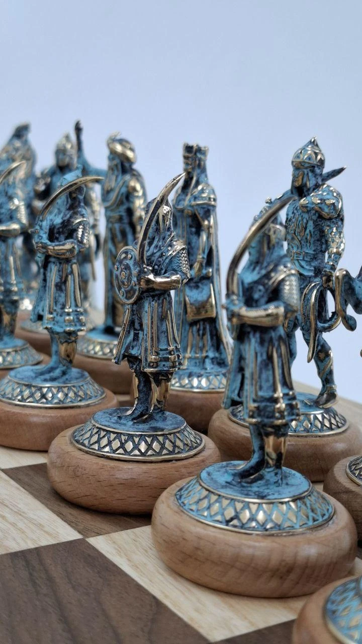 Knight in the Panther skin chess, ხედი 18