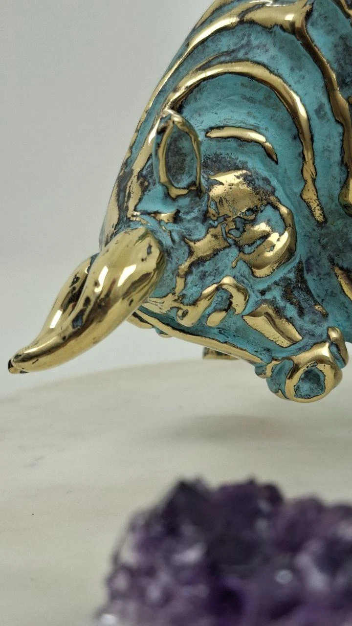 ''Bull'' — with natural stones, ხედი 3
