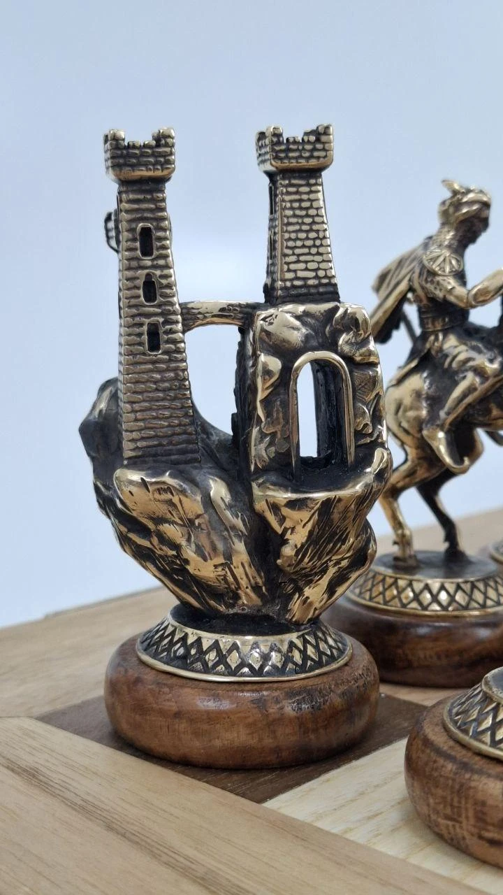 Knight in the Panther skin chess, ხედი 20