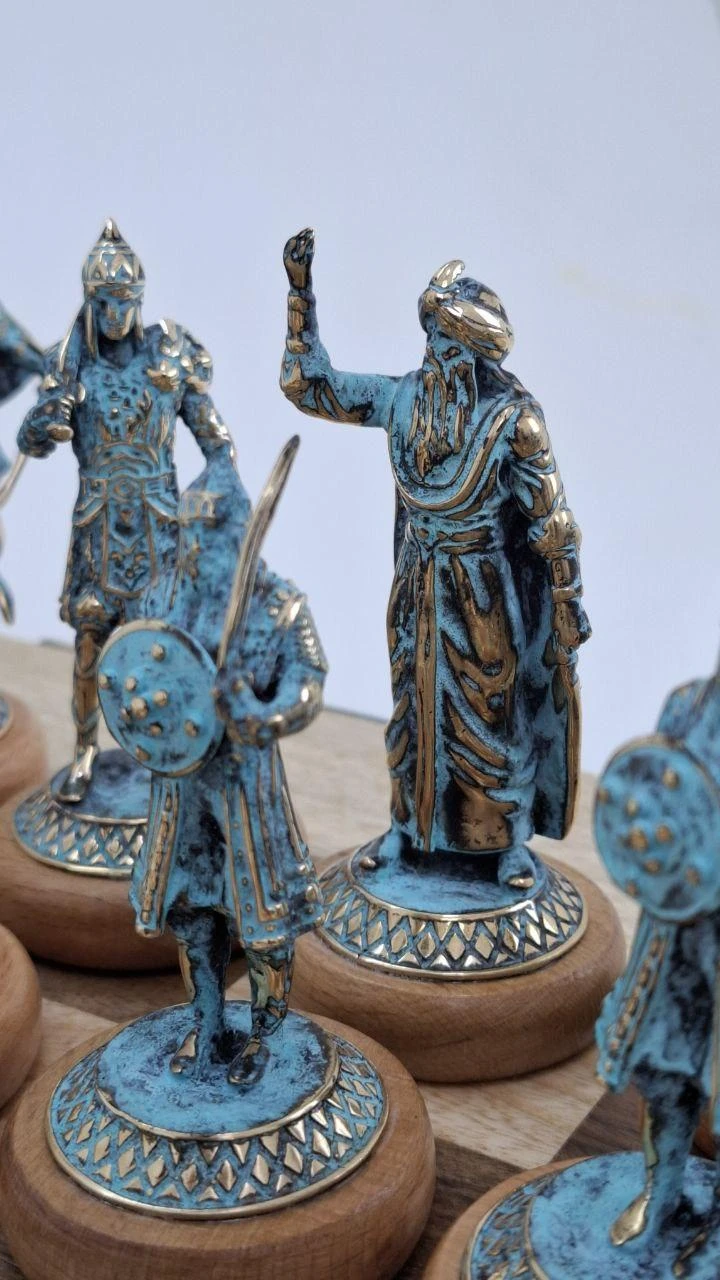 Knight in the Panther skin chess, ხედი 17