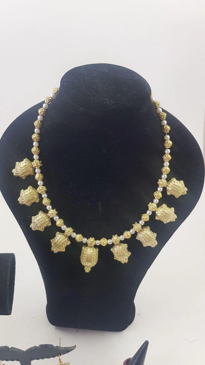 ''Necklace''