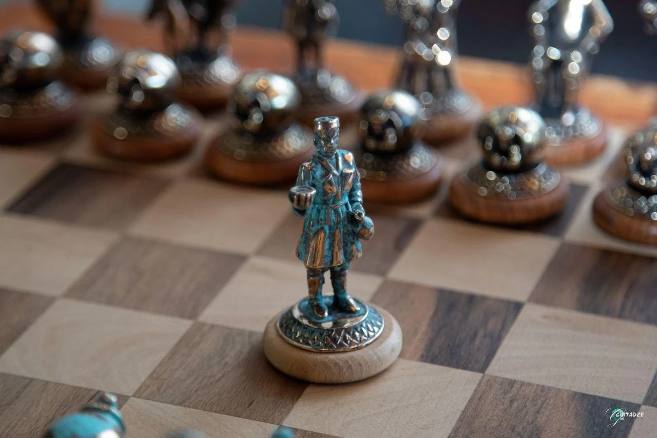 Wine chess on a classic stand, ხედი 7