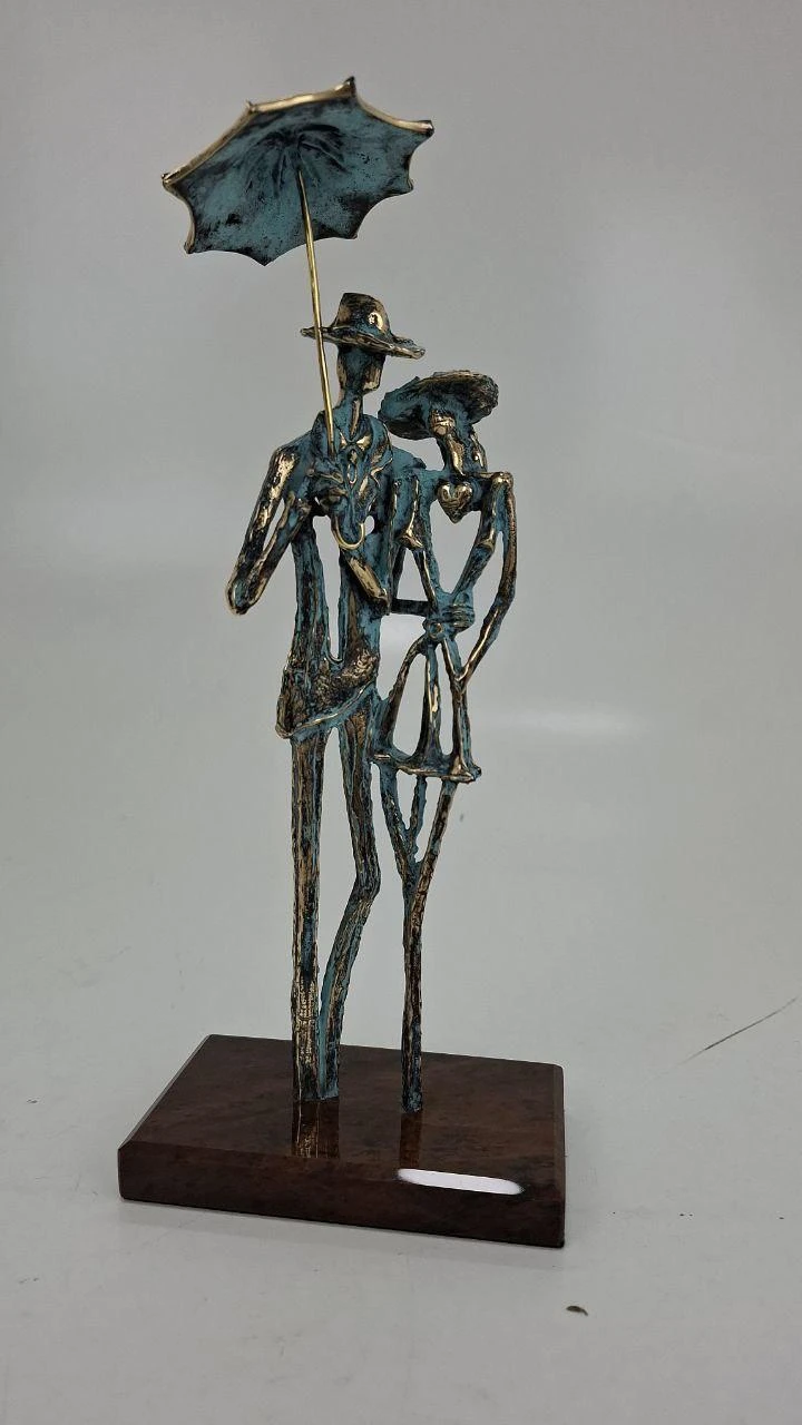 ''Lovers with an umbrella'', ხედი 3