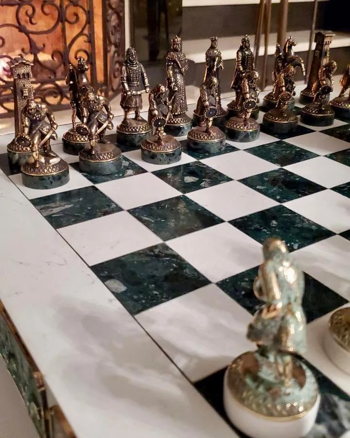Svan chess on a classic stand, ხედი 3