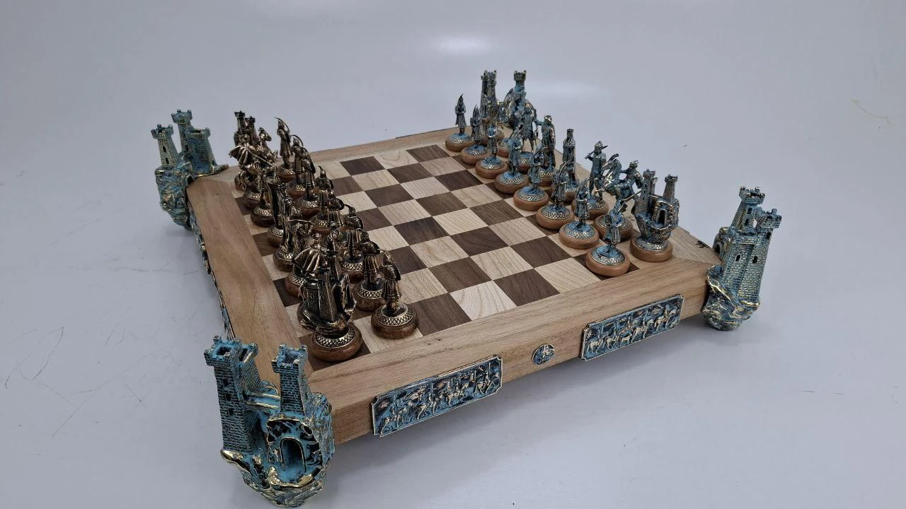 Knight in the Panther skin chess, ხედი 7