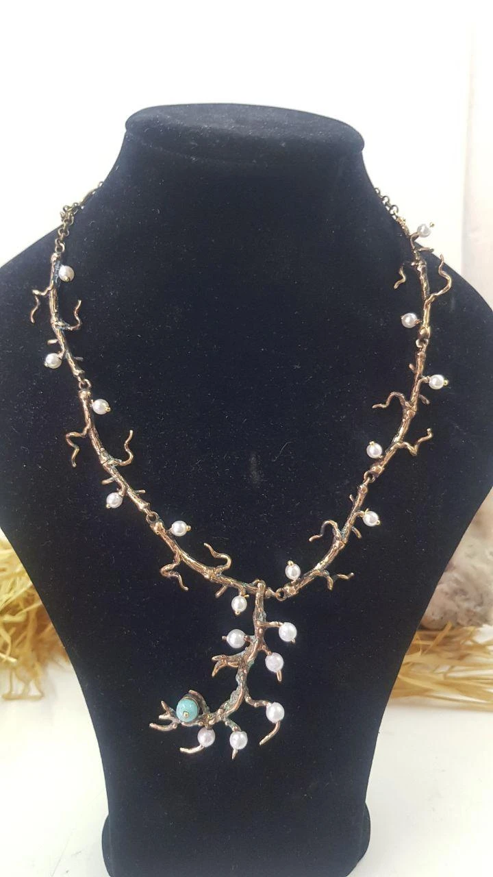 ''Necklace'', ხედი 2