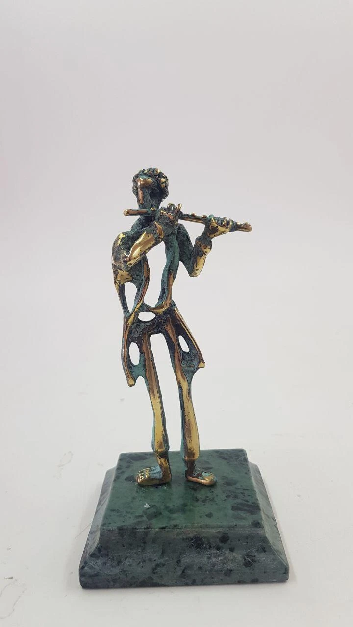 ''A man with a flute'', ხედი 2