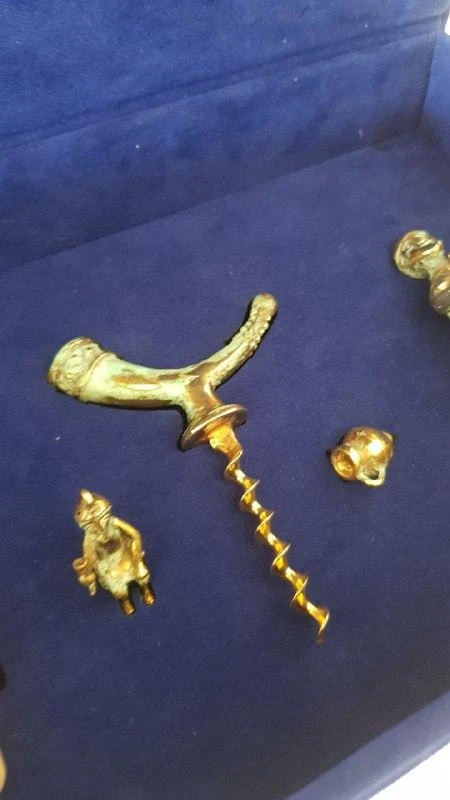 "horn" corkscrew