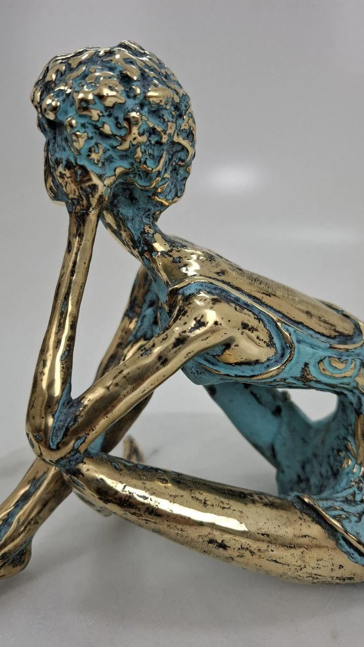 ''Sitting girl'', ხედი 7