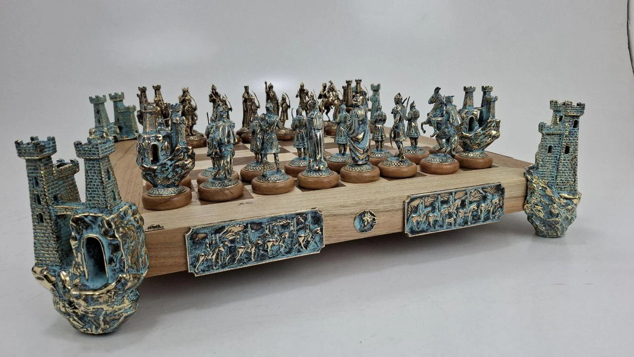 Knight in the Panther skin chess, ხედი 6