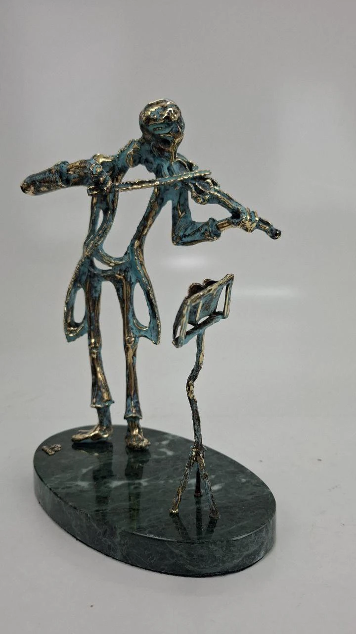 The violinist, ხედი 3