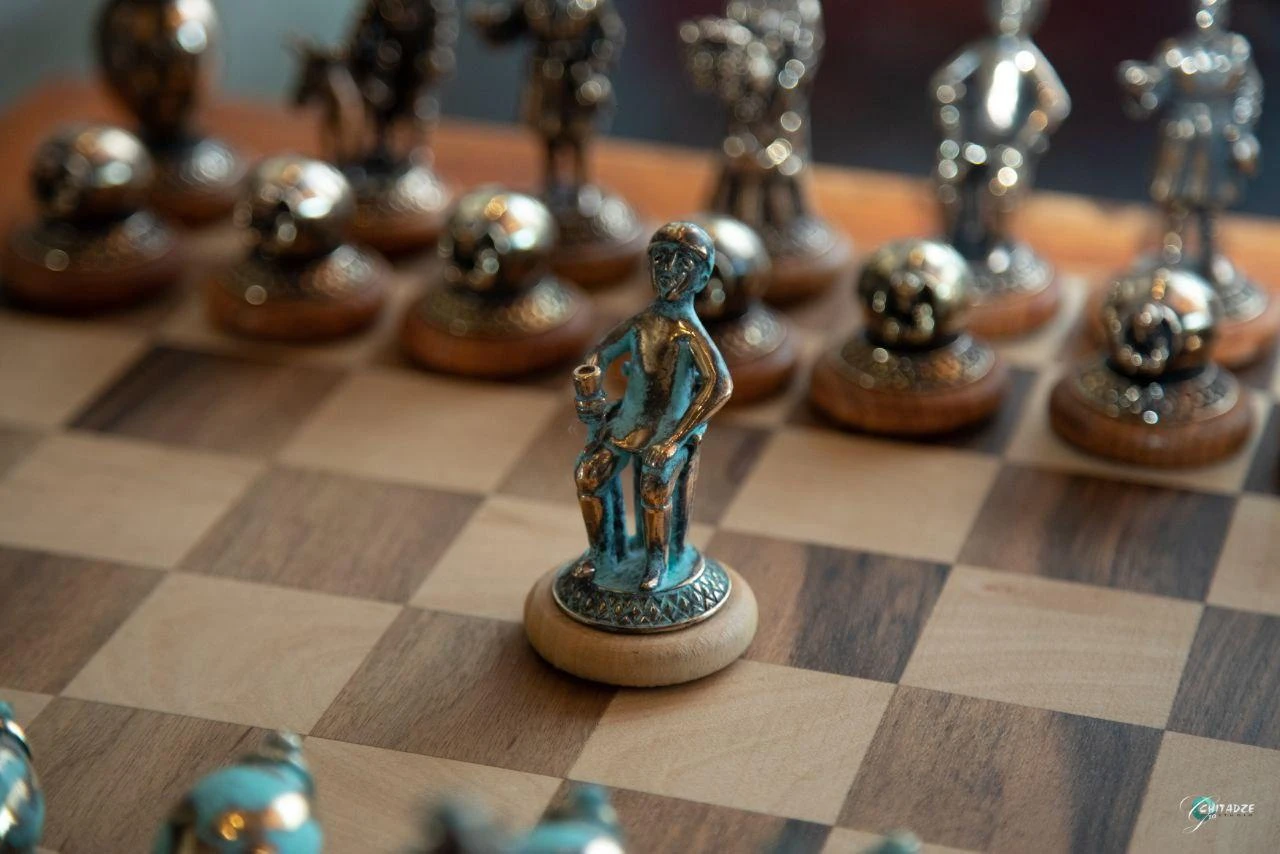 Wine chess on a classic stand, ხედი 2